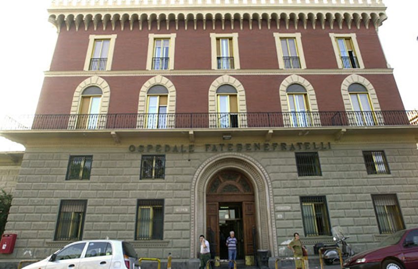 Paraproktit ipodermico affilato le ragioni