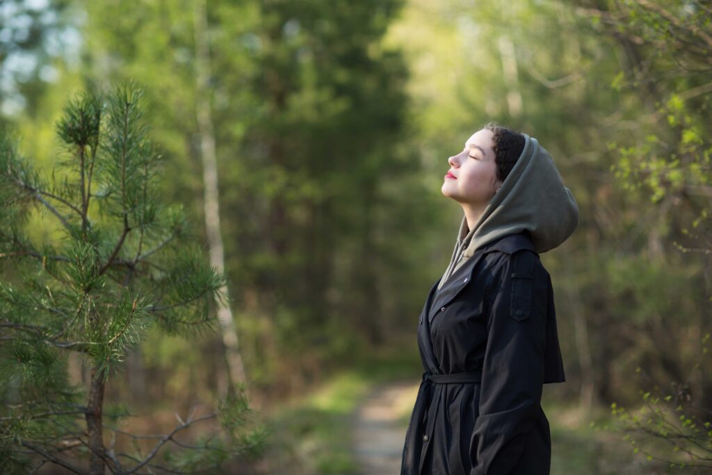 Forest Bathing: immergiti nella natura e risveglia il benessere